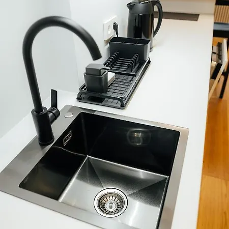 Quiet Loft , Ac, Workspace, Location, Old Town *