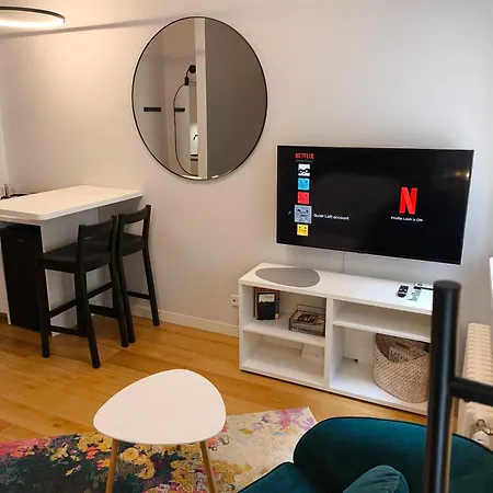 Quiet Loft , Ac, Workspace, Location, Old Town Dzīvoklis