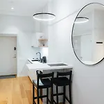 Quiet Loft , Ac, Workspace, Location, Old Town Apartment Riga